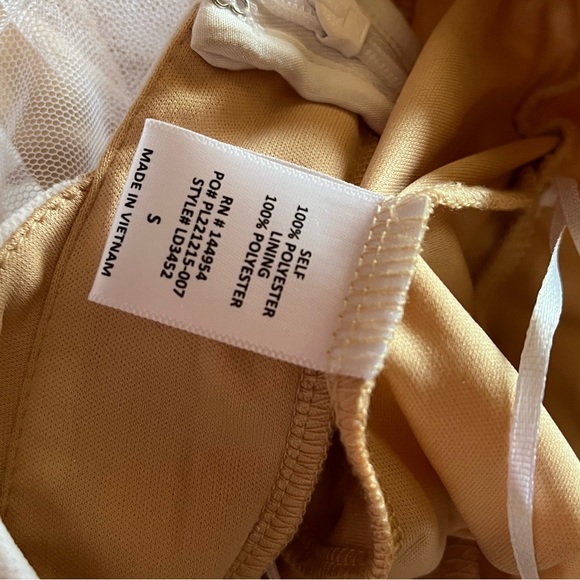 Long White Dress With Slit - Picture 9 of 9